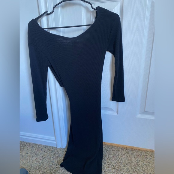 Dress - Picture 2 of 3